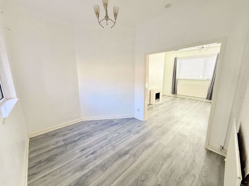 Dining Room/Lounge- click for photo gallery